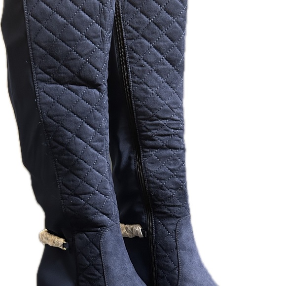 ARGO Quilted Nice Blue Faux Suede boots. Size 10 NWOT - Picture 9 of 16